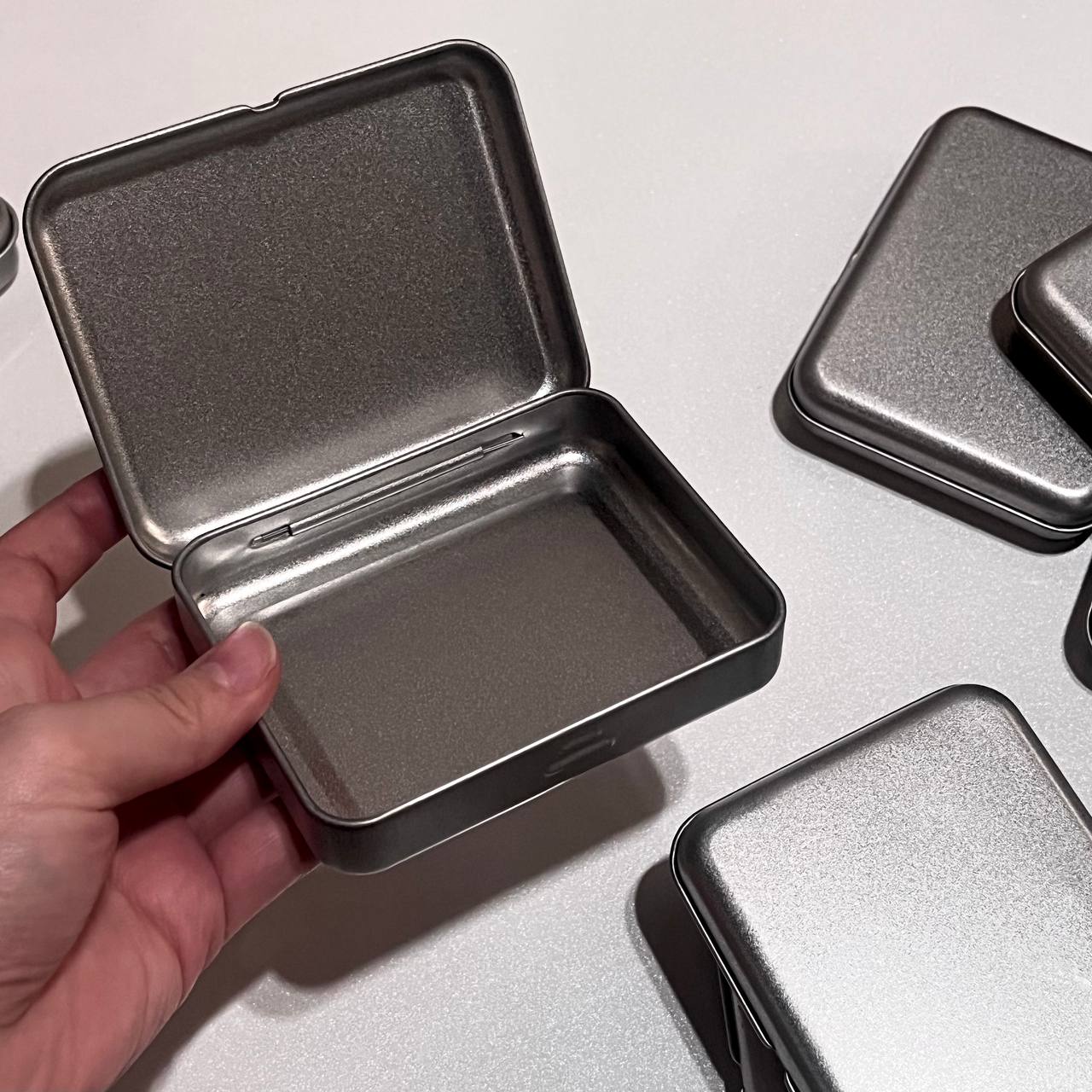 جعبه فلزی ساده (وارداتی)